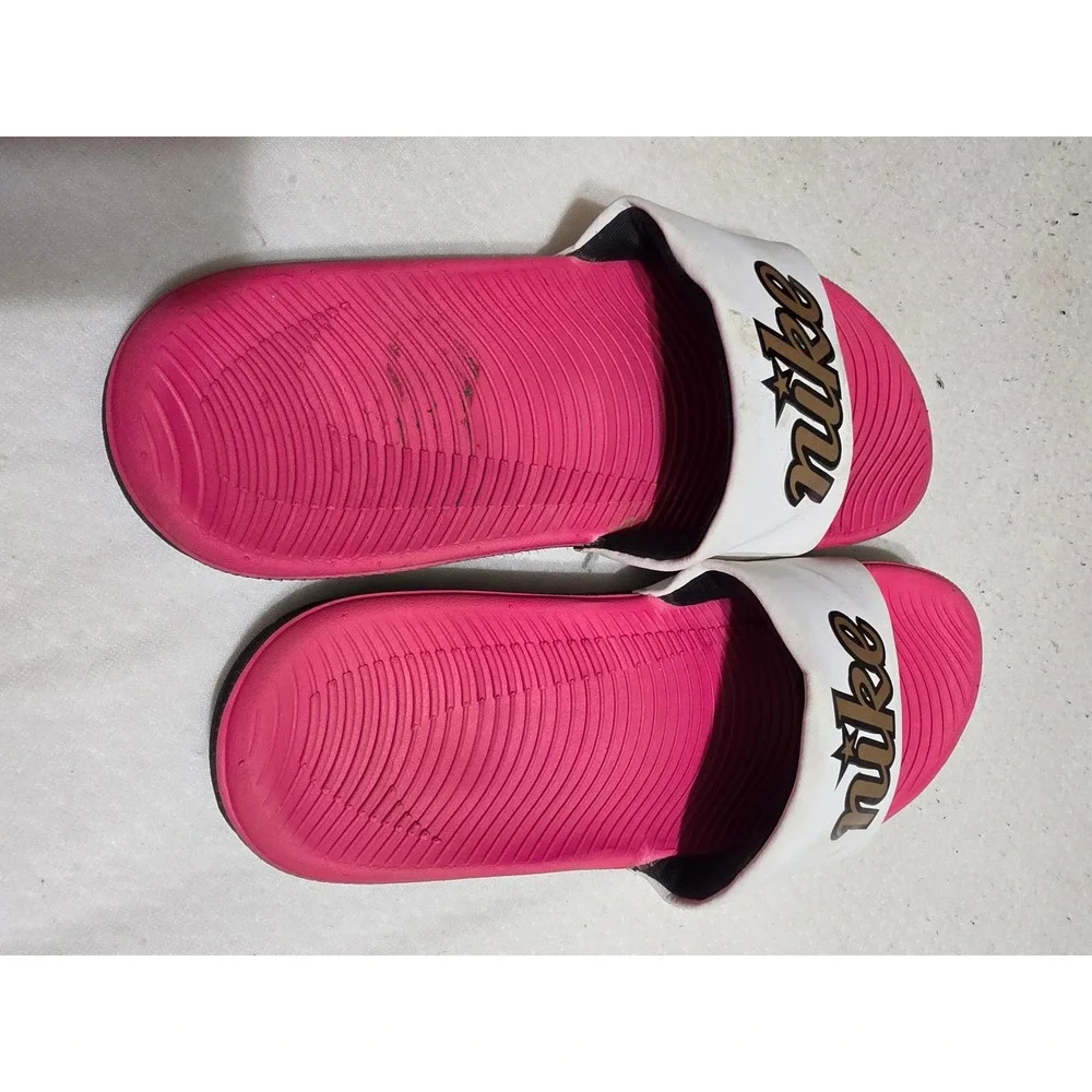 Nike Kawa Slides Pink White Script Logo Star Athletic Sandals Womens